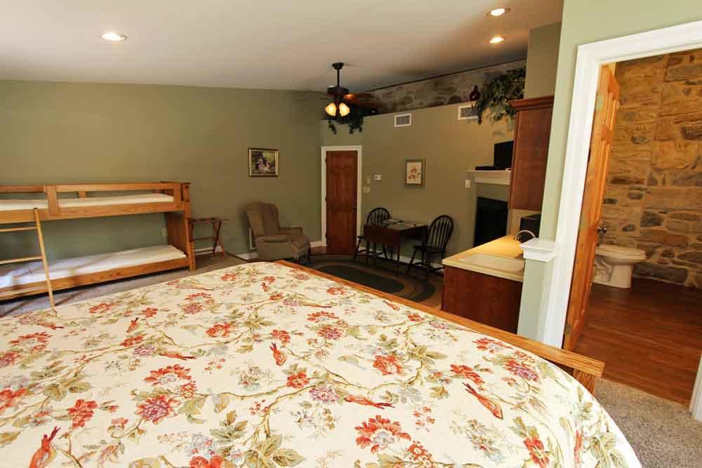 Rocky Acre Farm Bed & Breakfast Mount Joy Exterior foto